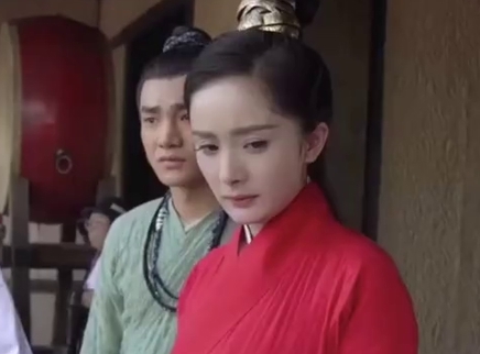 杨幂官方粉丝团 原来大魔王杨幂现场这么皮？