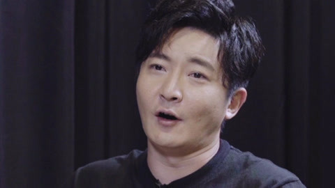 毒叔会客厅 毒叔会客厅之郭京飞吐槽雷佳音长的衰，李光洁长得像秃鹫？