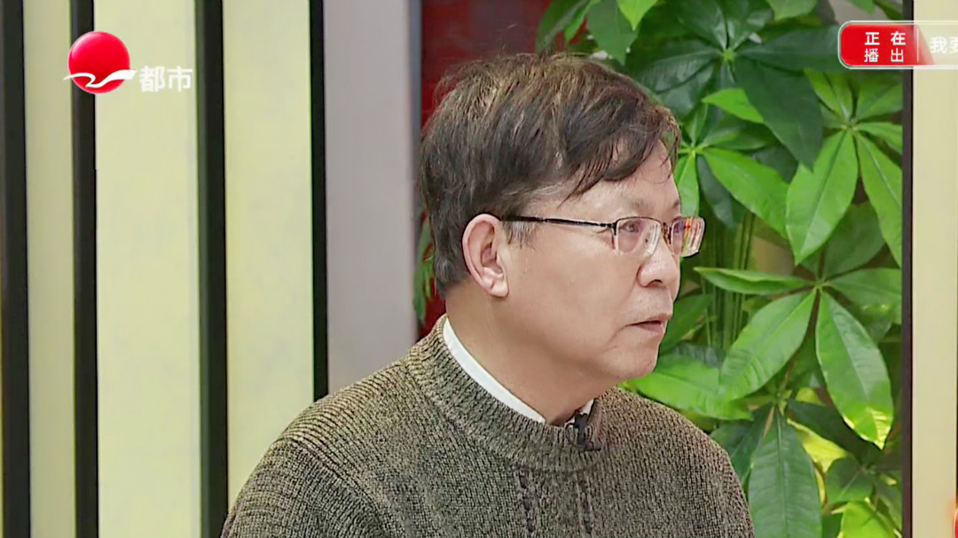 亲生儿子为何跟老母亲断交20几年？