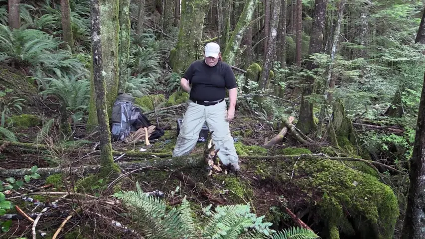 《荒野独居第二季》第1集