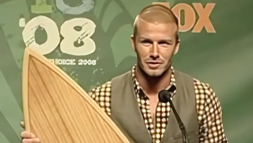 《球场之外的贝克汉姆》第1集