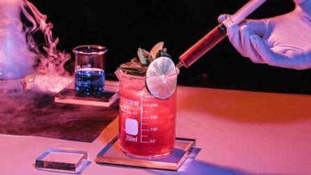 脑洞 把酒吧拍成这样 忍不住想去挂号看病