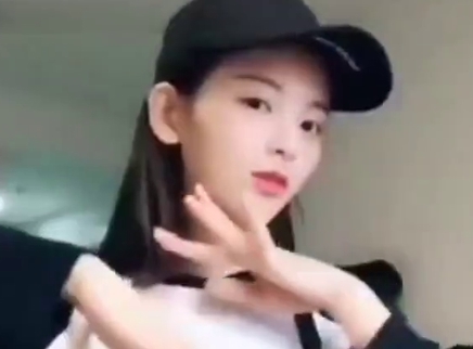 音乐集装箱 杨超越 喝个水都能这么搞笑