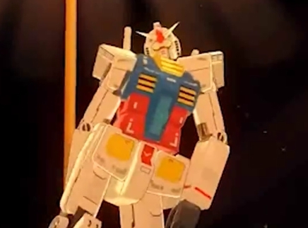 机器人跳钢管舞是什么体验？