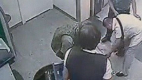 经济法眼 大闹银行的不速之客