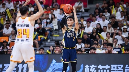 2024-2025赛季CBA战况 CBA-徐杰14+6+9莫兰德15+14 广东大胜深圳