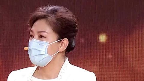 医护人员激烈抢救心梗老人 老人突发心梗的原因
