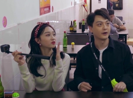 李子璇张晓谦打卡吃货天堂漳州