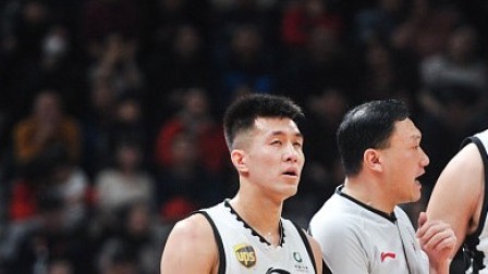 CBA 18/19赛季 辽宁VS新疆第四节：郭少神勇无敌32分带队赢得比赛