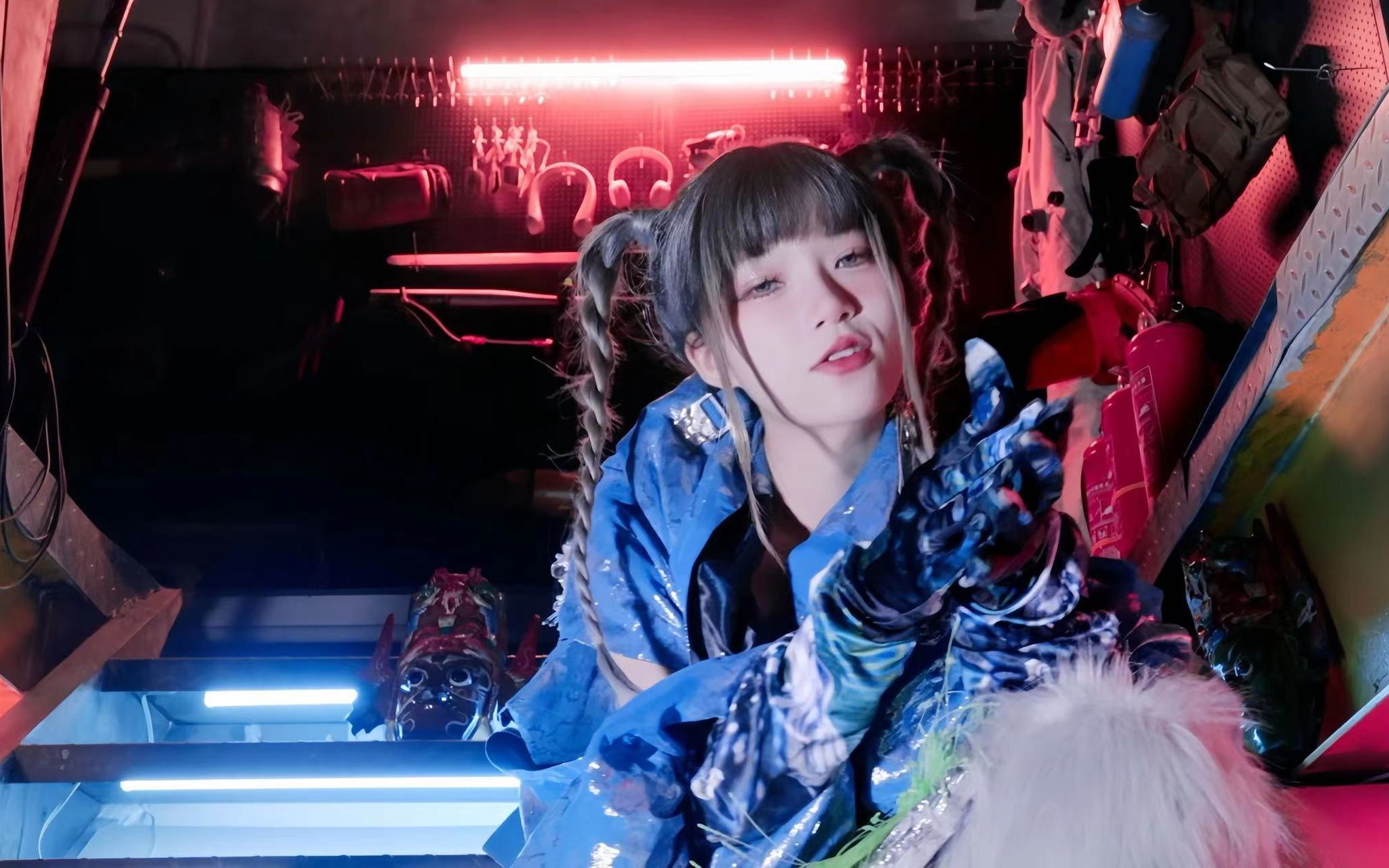 中国人自己的“超级英雄”剧场——安顺地戏