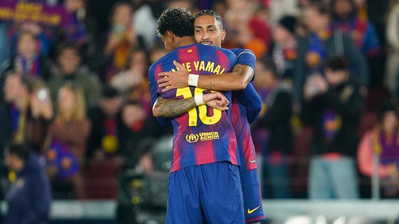 [天下足球]20251215 巴萨稳居榜首