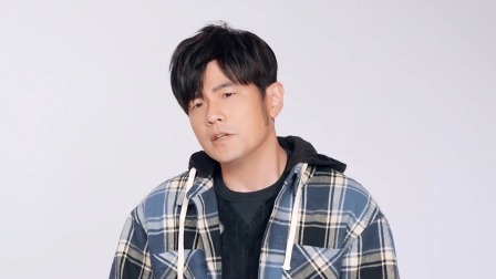 周杰伦携好友团打卡自己MV取景地，重返十年前婚礼现场重温幸福时刻