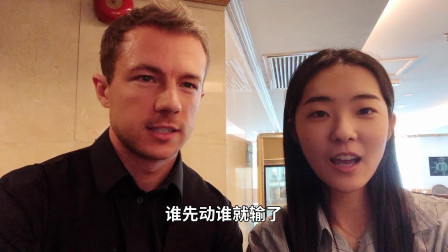 西瓜带你揭秘小司机腿伤经过，土味情话撩翻小司机