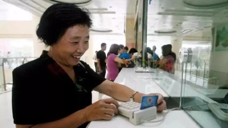 再次上调！5月1日起 月薪不到这个数违法