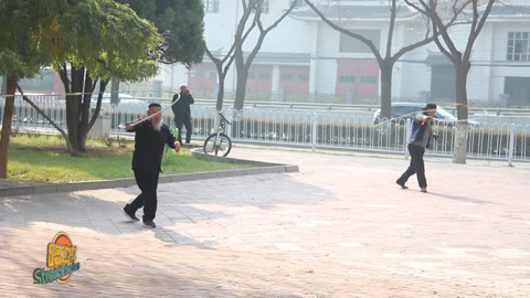 路边社 你熟练什么运动项目呢