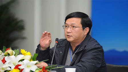 中国集中力量大干六代机