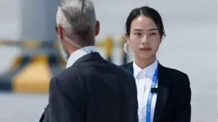 天下有警视频 中国最美女保镖网络走红别被颜值迷惑动起手
