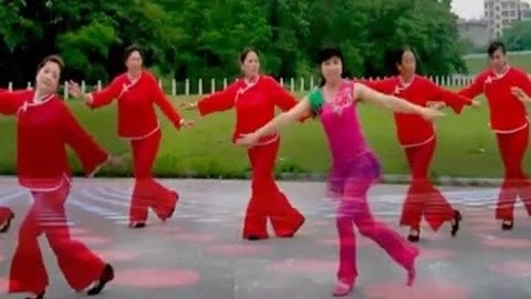 广场舞 广场舞《那里的山那里的水》