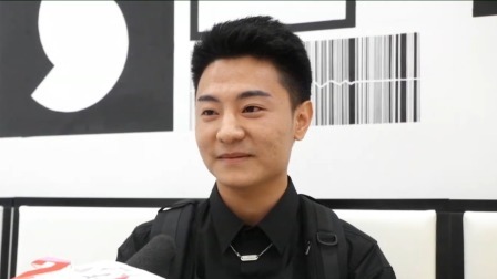 当目睹有人同时约会两个女朋友，你会怎么做？