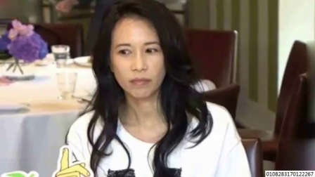 娱闻第一速递 2017 9月 47岁莫文蔚走秀气质优雅 堪称最美花仙子 170929