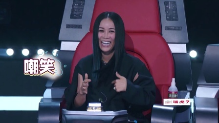 郎朗翘兰花指逗乐那英