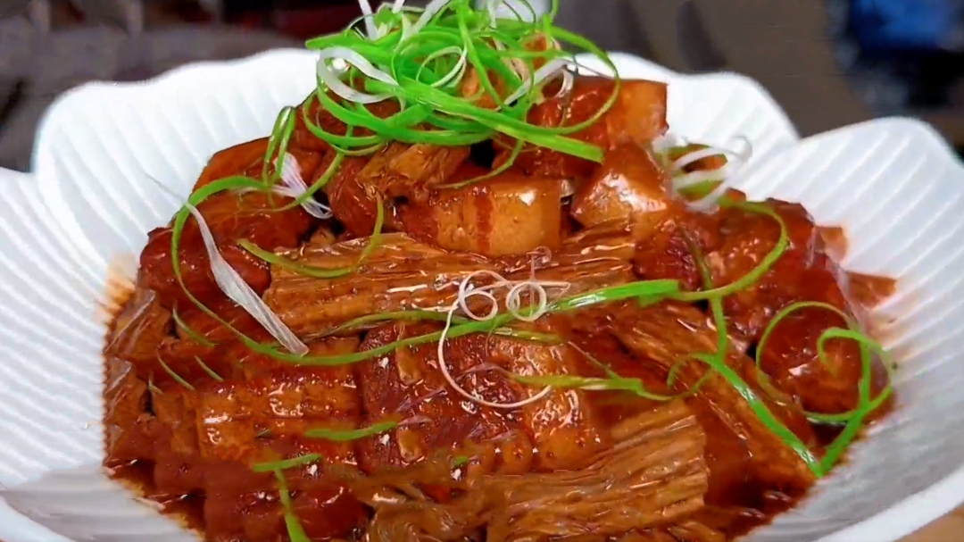 人气美食 夏日家常菜 腐竹红烧肉