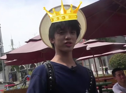 孙亦航征服过山车满满成就感