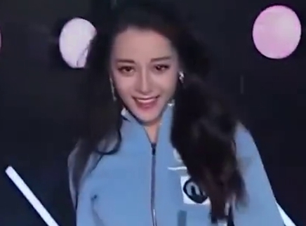 迪丽热巴-Alice梦工厂 迪丽热巴《Despacito》