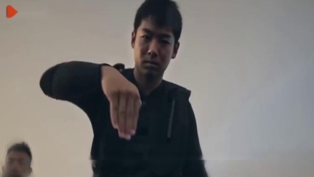 谷火平 第一季 新加坡阅兵展现强大的军事实力，但也有“致命”劣势