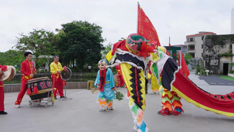 舞貔貅演绎非遗魅力 丹麦仲夏节风情独特