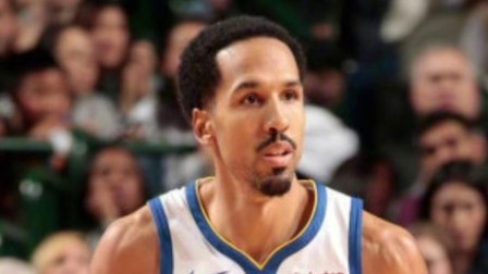 NBA流言收割机 曝勇士裁掉肖恩-利文斯顿，后者将继续征战NBA