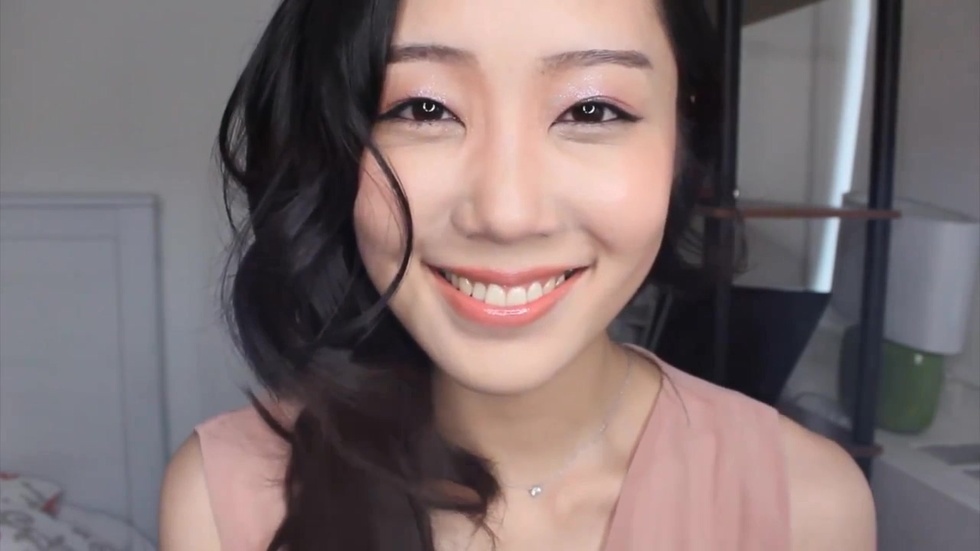 【变美HOWto】最适合“美图秀秀”的绿茶妆