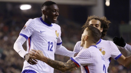 2024-2025国际足坛速递 欧国联-法国2-1客胜比利时 穆阿尼双响奥蓬达破门