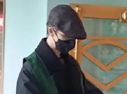 朱正廷环球影城被偶遇
