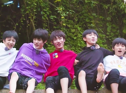 用100秒带你认识台风少年团