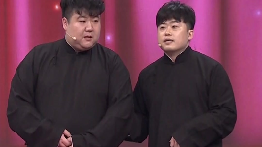 王璐瑶相声首秀与梁原张思宇一起演绎《疯狂歌曲》
