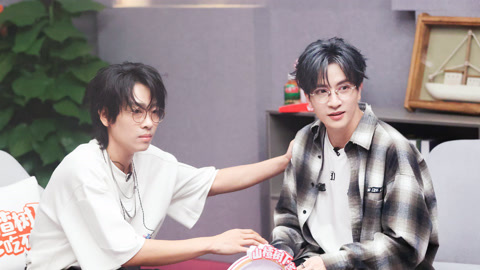音乐缘计划 第2期加更之音乐人来了 薛之谦找门尼聊天被“赶”回房间