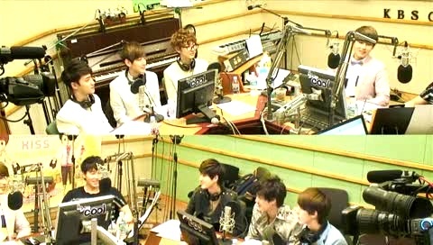 IU kiss&cry EXO-K Kiss The Radio 完整全场 12/05/07-EXO-K