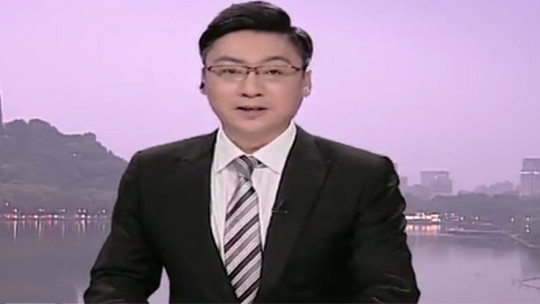 1818黄金眼 凌晨入住没检查 醒来床上有脚印