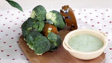 宝宝餐餐见 6个月大宝宝辅食 西兰花米饮