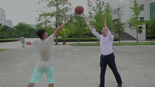 中国的巴菲特·郭广昌（下）