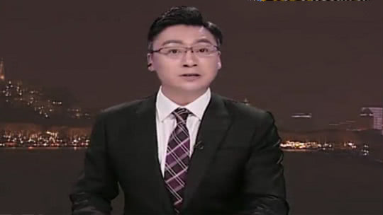 1818黄金眼 觉得鸡翅有点贵 摊主拉住不让走
