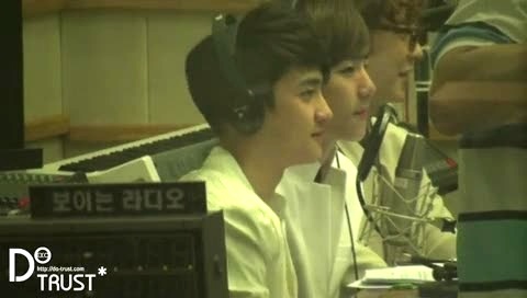 IU kiss&cry Kiss The Radio 主D.O.饭拍版-EXO