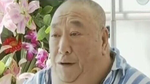 经典传奇 粗脖子之谜