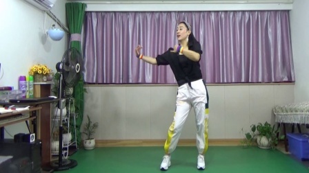 蓝莓思洁广场舞 火爆全网的《村花》你跳了吗 实景更漂亮