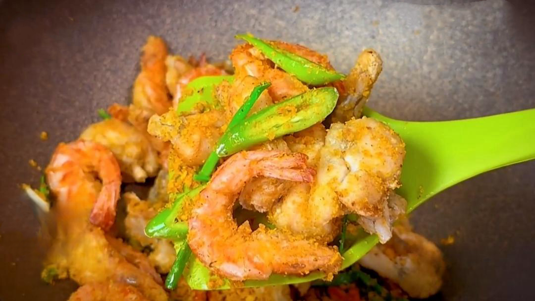 人气美食 广式餐桌美味 避风塘蛙虾