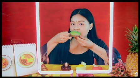 二更视频 边画插画变吃美食 活得真潇洒 536