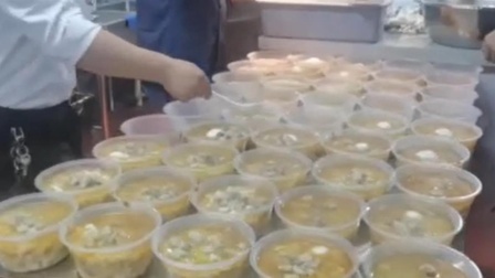 山西一餐馆老板给抗洪人员送饭5天，市民受感动捐钱捐物