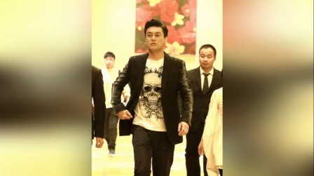 嘻嘻娱乐 2017 11月 朱孝天胖成油腻大叔 商演唱歌投入到脸变形 171129
