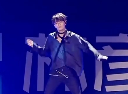 音乐集装箱 林彦俊生日会开场舞